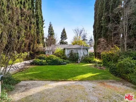 23354 Hatteras St, Woodland Hills, CA 91367