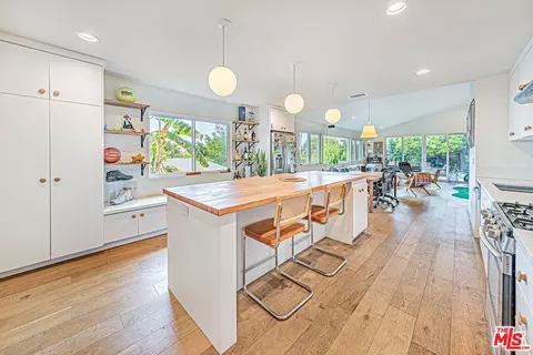 1835 N Avenue 55, Los Angeles, CA 90042