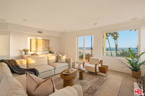 2203 Ocean Ave #106, Santa Monica, CA 90405