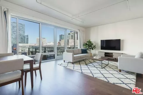 1100 S Hope St #914, Los Angeles, CA 90015