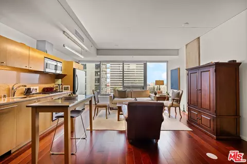 1155 S Grand Ave #1111, Los Angeles, CA 90015
