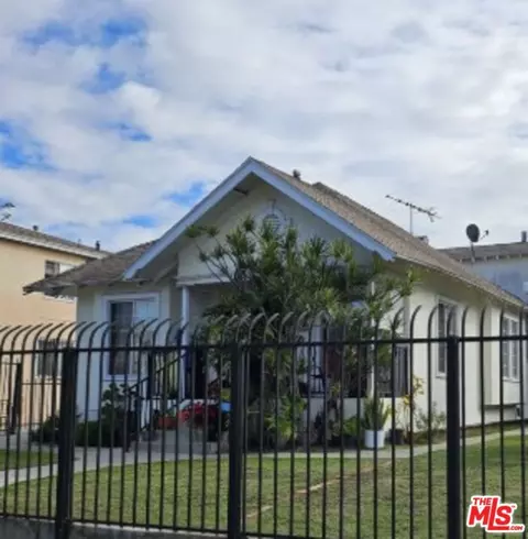 3722 S Maple Ave, Los Angeles, CA 90011