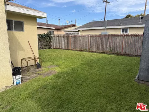 205 W Poplar St, Compton, CA 90220 photo 19
