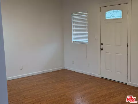 205 W Poplar St, Compton, CA 90220 photo 2