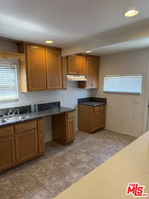205 W Poplar St, Compton, CA 90220 photo 20