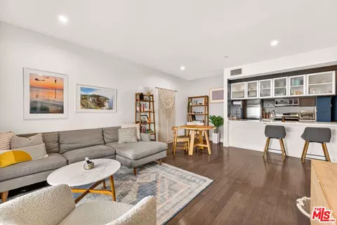 1700 Sawtelle Blvd #208, Los Angeles, CA 90025