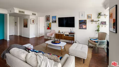 7135 Hollywood Blvd #509, Los Angeles, CA 90046