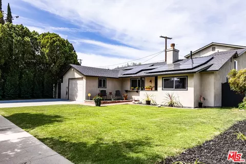 8131 Bianca Ave, Northridge, CA 91325