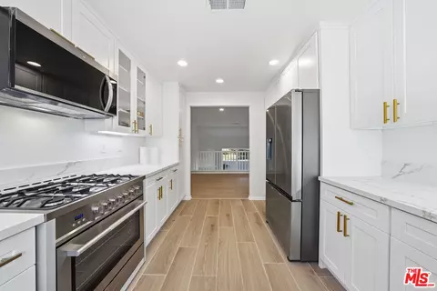 25715 Wagner Way #B, Stevenson Ranch, CA 91381