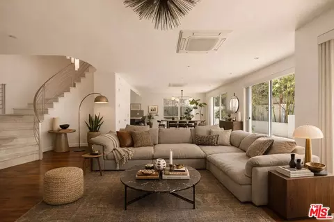 928 N Croft Ave #102, West Hollywood, CA 90069