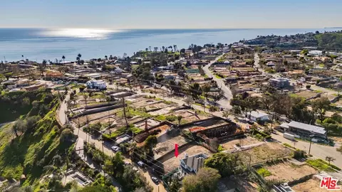 575 N Marquette St, Pacific Palisades, CA 90272