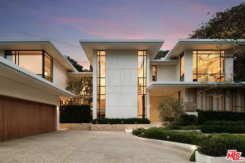 9509 Heather Rd, Beverly Hills, CA 90210