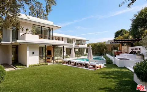 9509 Heather Rd, Beverly Hills, CA 90210