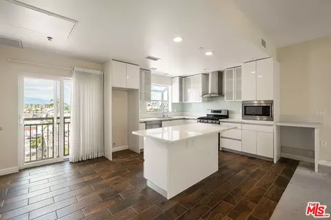Kitchen - 28 N 3rd St #A412, Alhambra, CA 91801 photo 1 of 1
