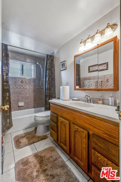 Bath - 664 Elsmere Dr, Carson, CA 90746 photo 2 of 2