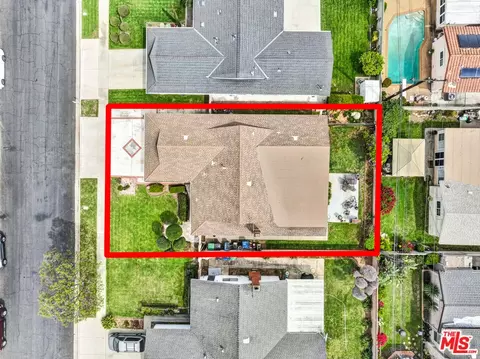 View/Area - 664 Elsmere Dr, Carson, CA 90746 photo 4 of 7