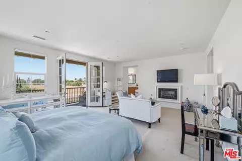 Bedroom - 4061 Adriatic St, Oxnard, CA 93035 photo 4 of 8