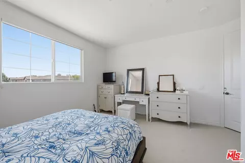 Bedroom - 4061 Adriatic St, Oxnard, CA 93035 photo 8 of 8