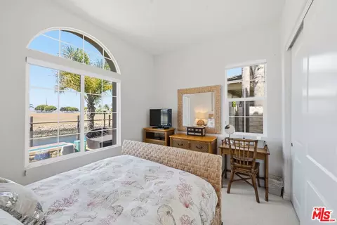 Bedroom - 4061 Adriatic St, Oxnard, CA 93035 photo 1 of 8