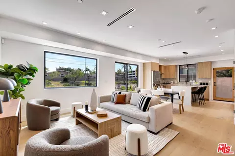 4329 Radford Ave #1, Studio City, CA 91604