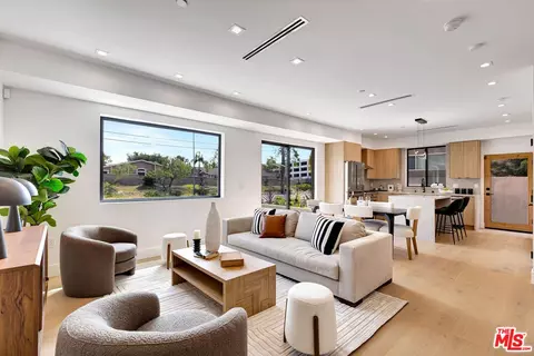 4329 Radford Ave #1, Studio City, CA 91604