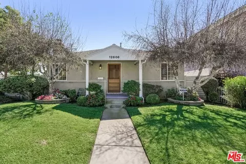 12606 Bonaparte Ave, Los Angeles, CA 90066