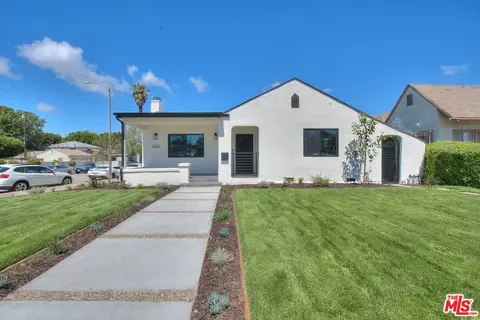 2529 W 73rd St, Los Angeles, CA 90043