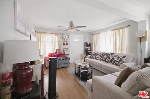 Living - 201 Eagle St, Long Beach, CA 90806 photo 1 of 2