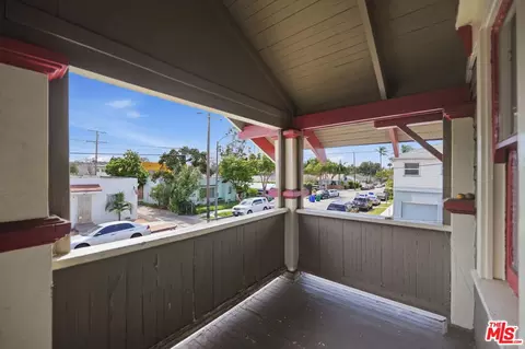 Exterior - 201 Eagle St, Long Beach, CA 90806 photo 4 of 6