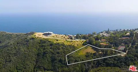 20711 Rockcroft Dr, Malibu, CA 90265