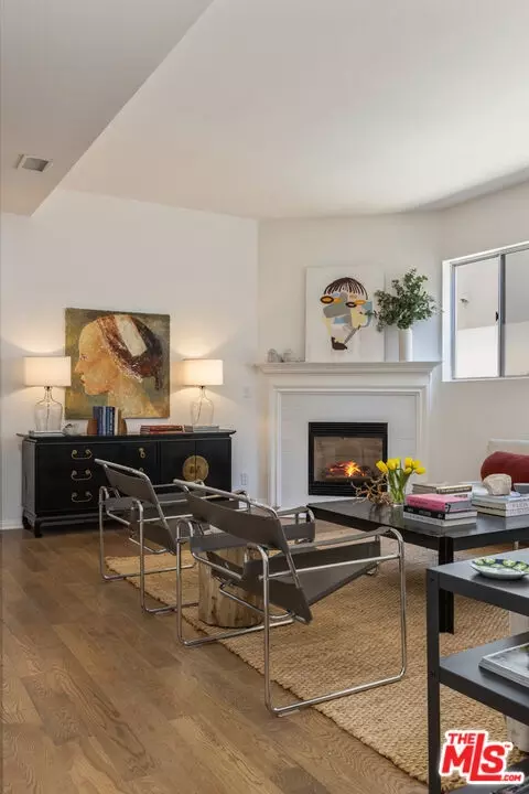 511 San Vicente Blvd #106, Santa Monica, CA 90402