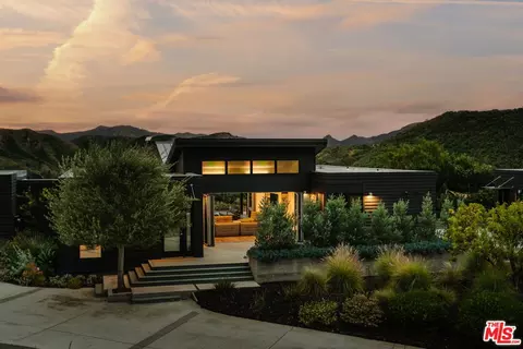 3649 Kanan Rd, Agoura Hills, CA 91301