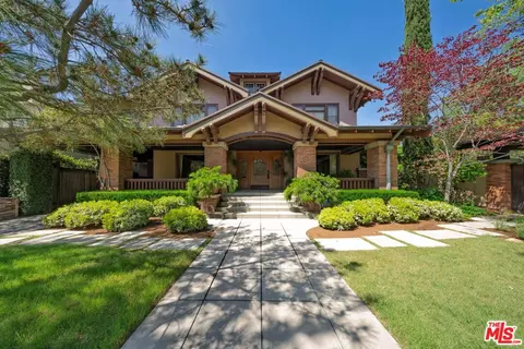 111 S Van Ness Ave, Los Angeles, CA 90004
