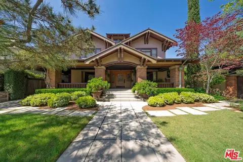 111 S Van Ness Ave, Los Angeles, CA 90004