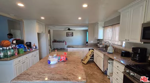 Kitchen - 944 Fernando St, Colton, CA 92324 photo 2 of 3