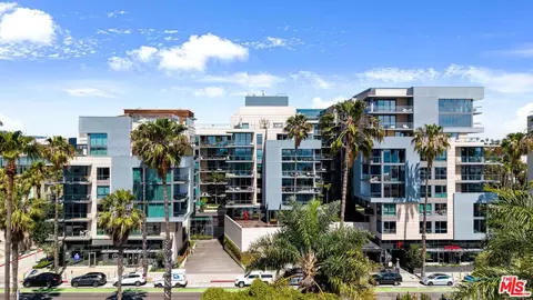 1755 Ocean Ave #303, Santa Monica, CA 90401