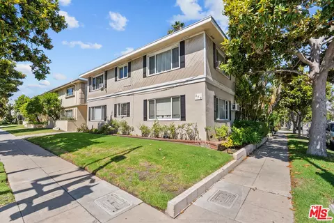 272 S Doheny Dr, Beverly Hills, CA 90211