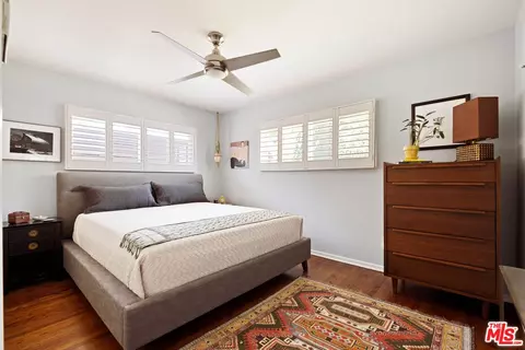 Bedroom - 6237 Belmar Ave, Tarzana, CA 91335 photo 1 of 6