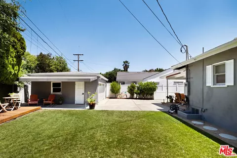 Exterior - 6237 Belmar Ave, Tarzana, CA 91335 photo 6 of 14