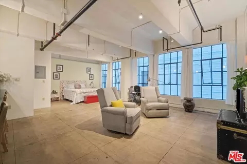746 S Los Angeles St #403, Los Angeles, CA 90014