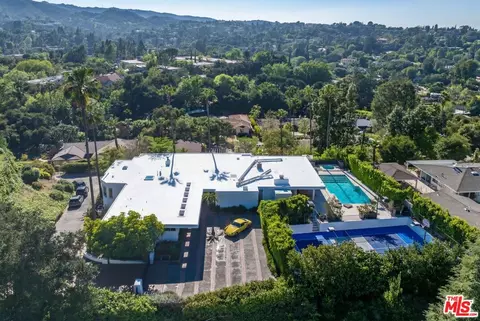 16411 Garvin Dr, Encino, CA 91436