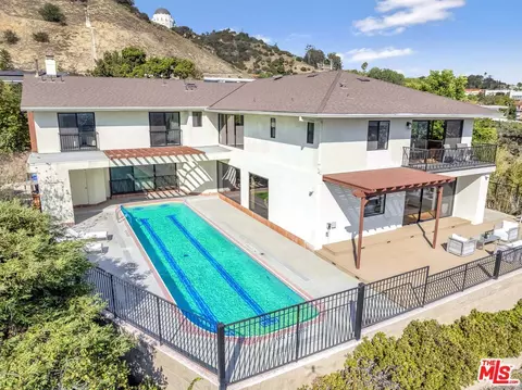 2267 Winona Blvd, Los Angeles, CA 90027