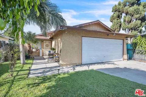 229 E 75th St, Los Angeles, CA 90003
