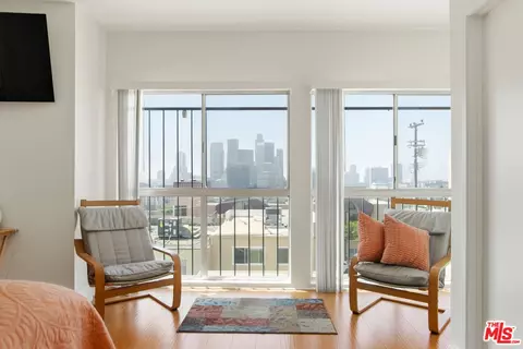 927 W College St #7, Los Angeles, CA 90012