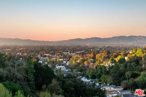 3670 Avenida Del Sol, Studio City, CA 91604