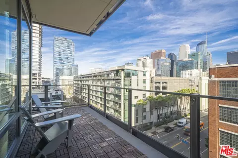 1100 S Hope St #716, Los Angeles, CA 90015