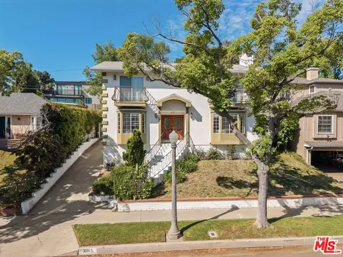 2201 Hillsboro Ave, Los Angeles, CA 90034