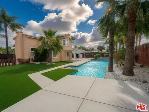 32970 Winnepeg Pl, Lake Elsinore, CA 92530