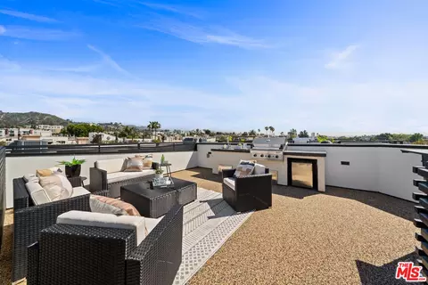 1327 N Fuller Ave #7309, Los Angeles, CA 90046