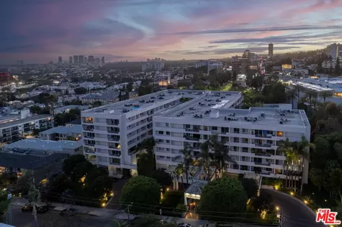 1131 Alta Loma Rd #515, West Hollywood, CA 90069